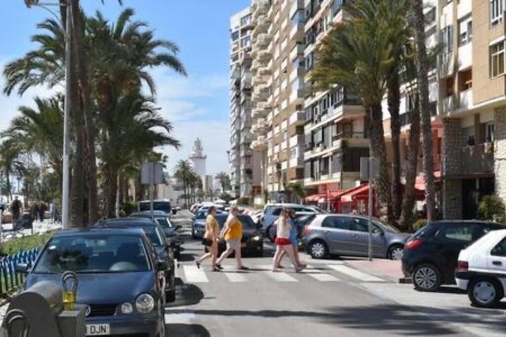 Small Apartament By The Sea Malaga Ngoại thất bức ảnh