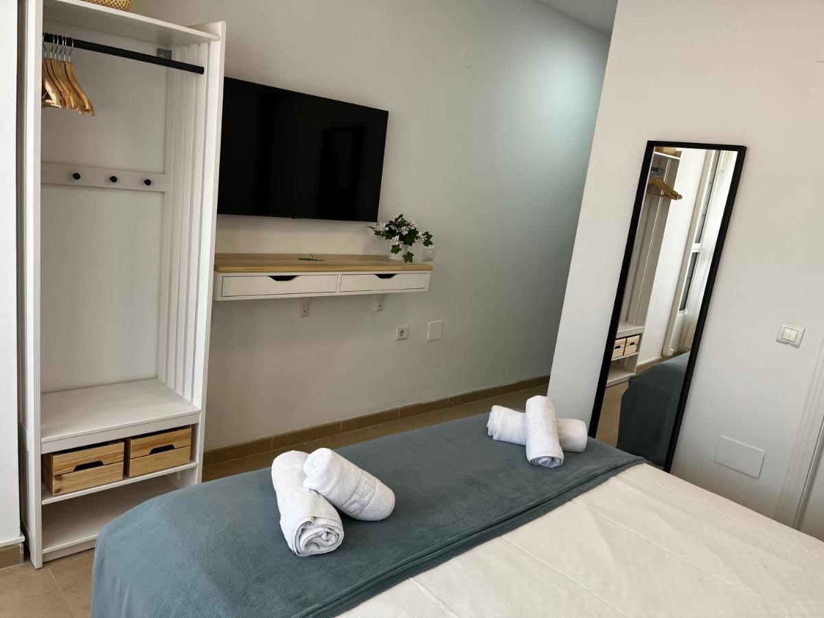 Small Apartament By The Sea Malaga Ngoại thất bức ảnh